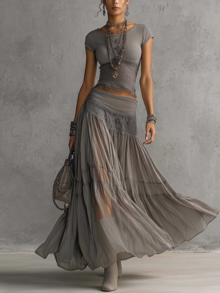 Céline | Ensemble Top Transparent en Dentelle et Jupe Maxi Plissée
