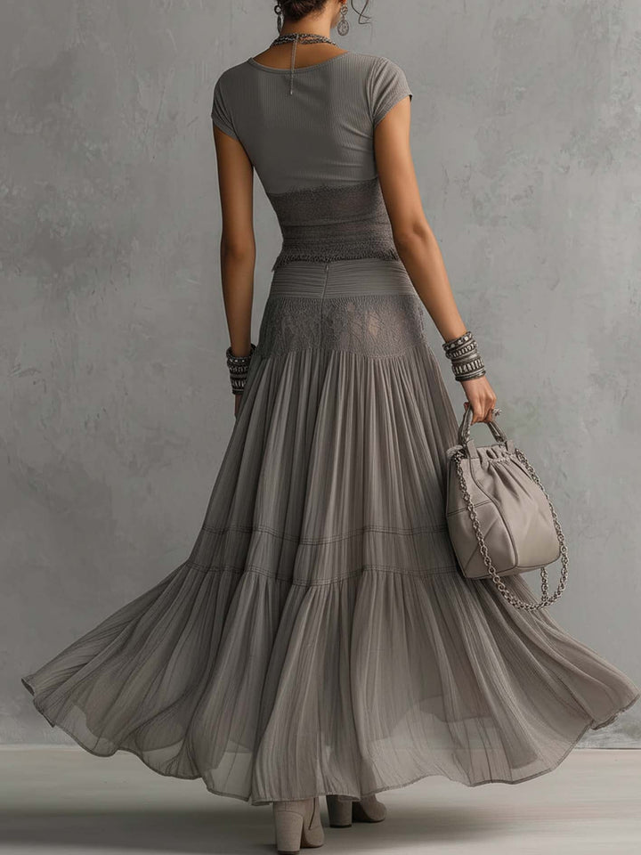 Céline | Ensemble Top Transparent en Dentelle et Jupe Maxi Plissée