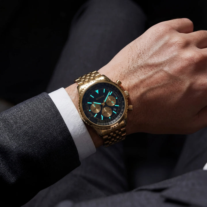 Claire Mode | Montre pour Homme Dorée en Acier Inoxydable – Quartz Lumineuse et Étanche 43 mm