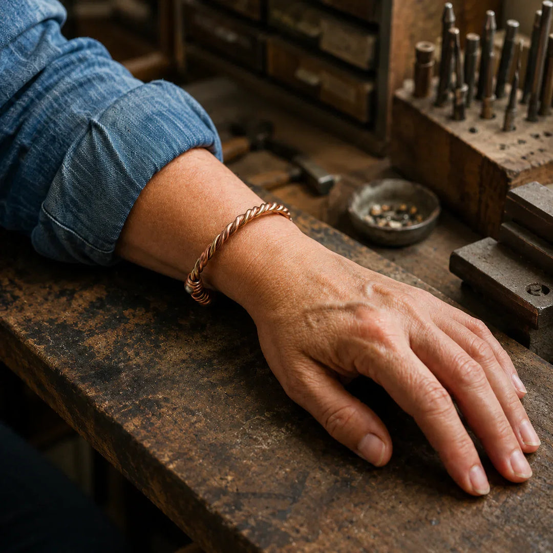Bracelet en cuivre de la rivière Vera