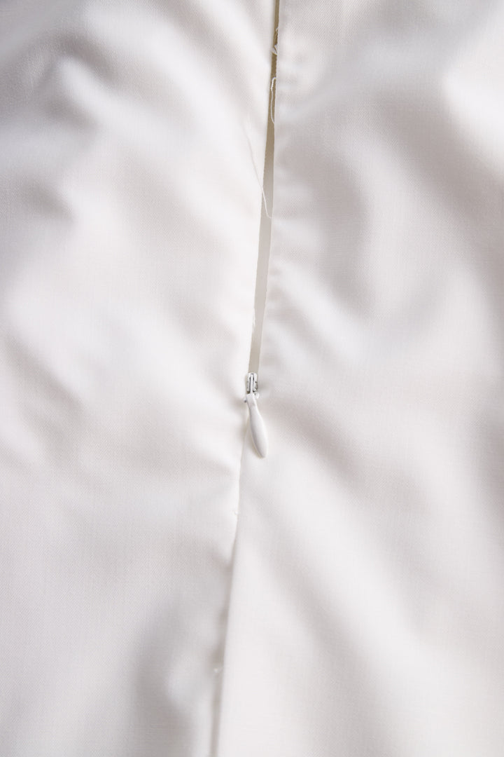 Blouse Blanche Sans Manches à Col Halter – Haut Habillé à Finitions Contrastées