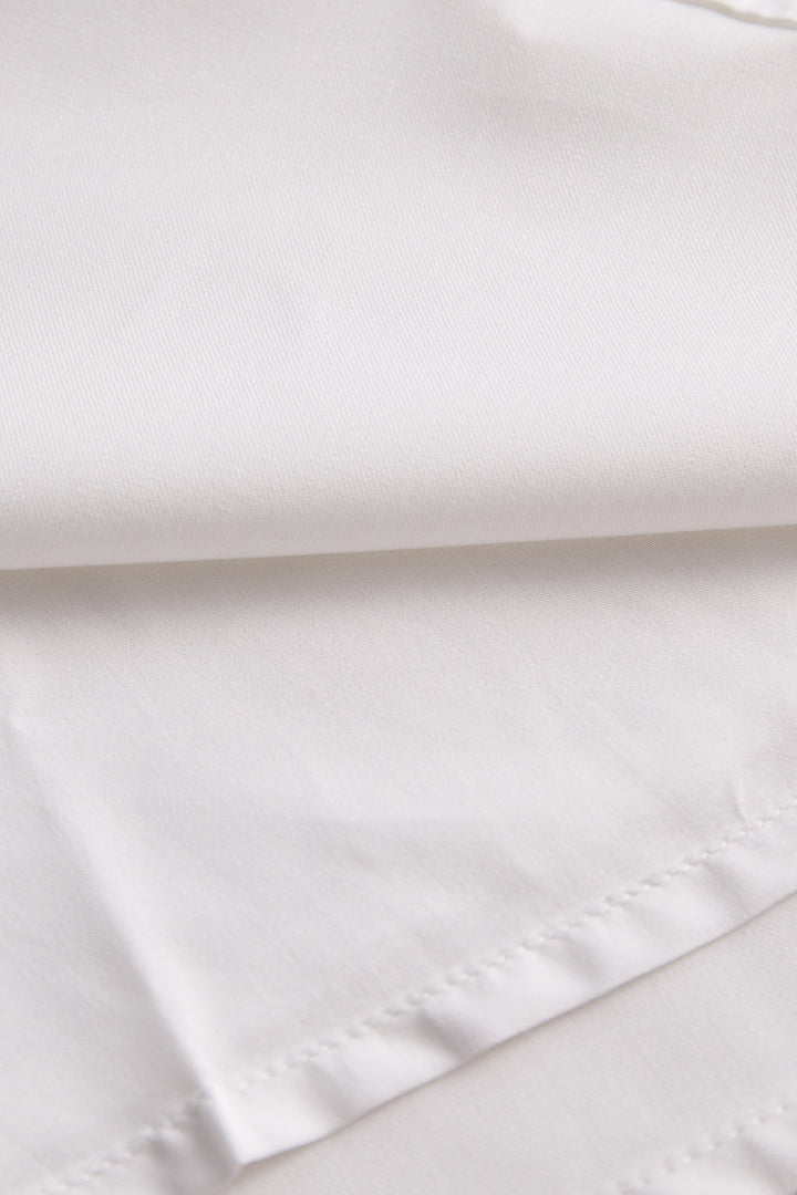 Blouse Blanche Sans Manches à Col Halter – Haut Habillé à Finitions Contrastées