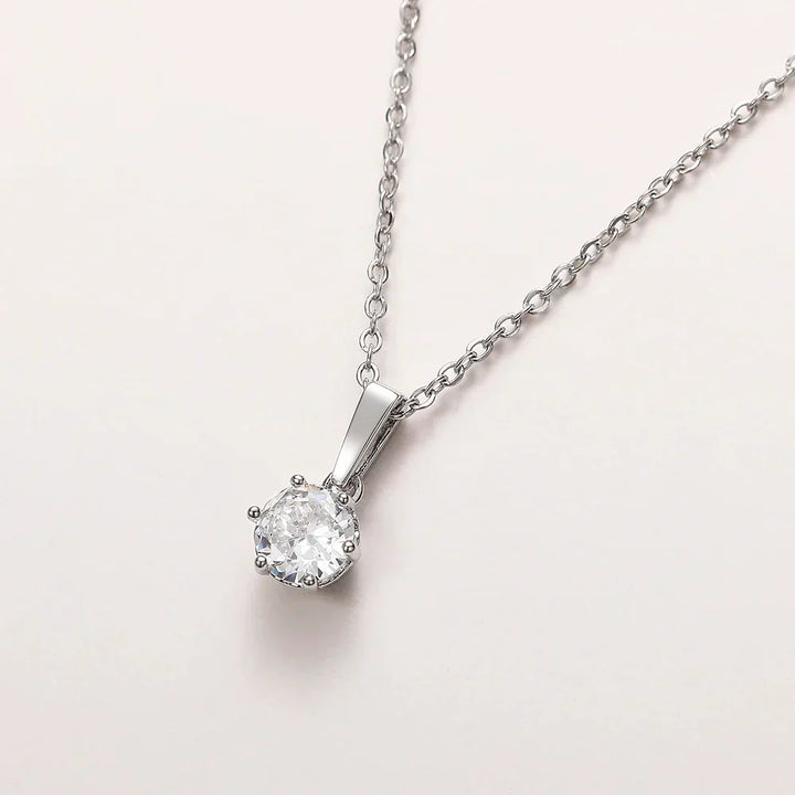 Collier Classique avec Pendentif en Zirconia