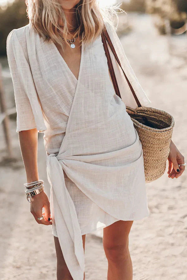 Robe portefeuille courte pour femme – Taille nouée, manches courtes, style décontracté chic estival