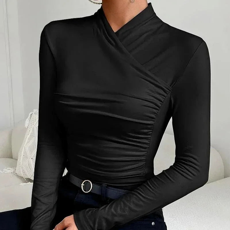 Top ajusté asymétrique à manches longues pour femme