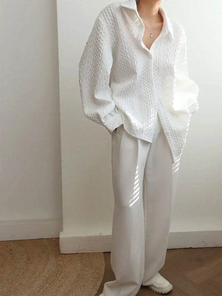 Blouse blanche texturée femme à manches sculptées