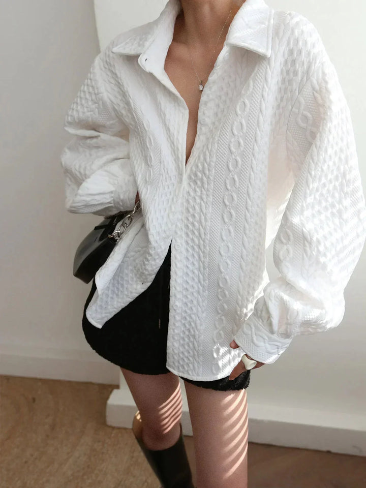 Blouse blanche texturée femme à manches sculptées