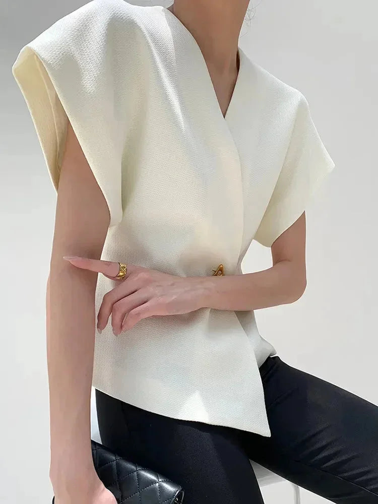Blouse femme style croisé à manches sculptées