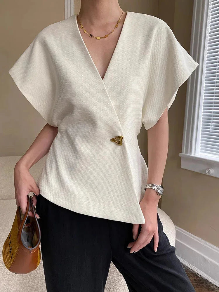 Blouse femme style croisé à manches sculptées