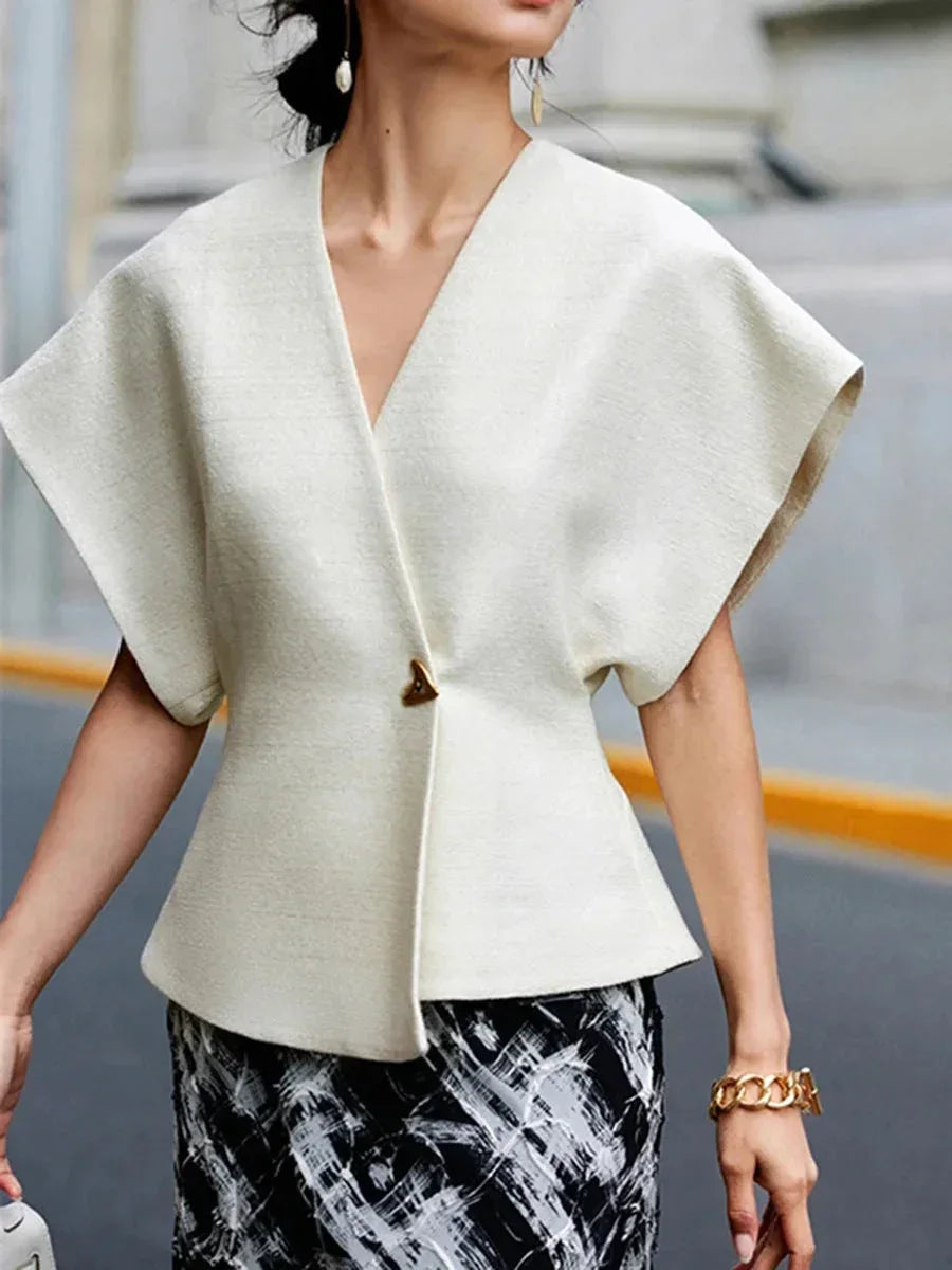 Blouse femme style croisé à manches sculptées