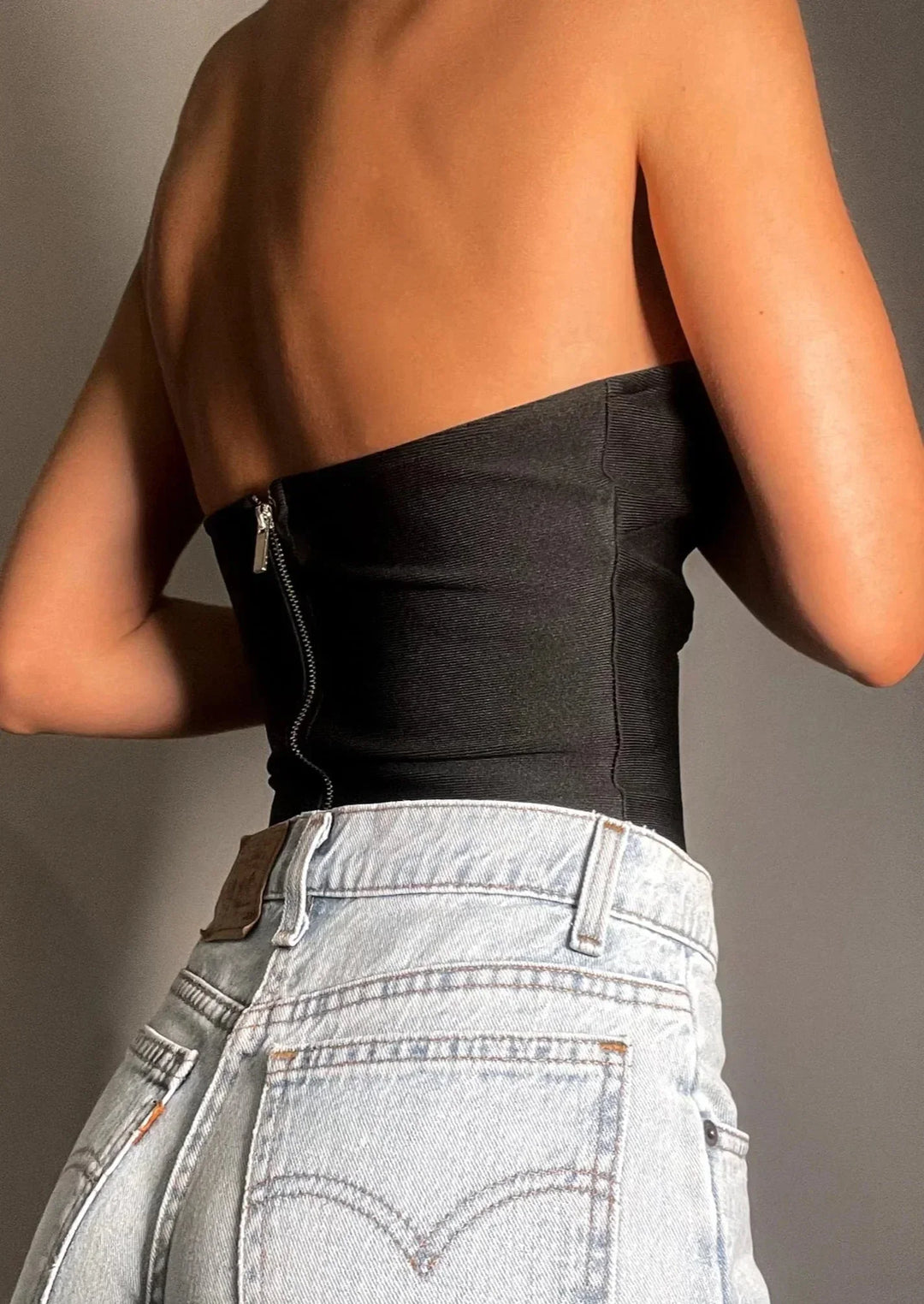 Corset sans bretelles femme à coupe ondulée