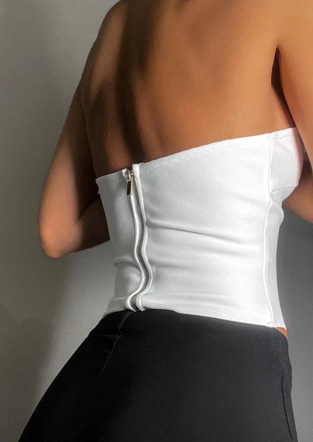 Corset sans bretelles femme à coupe ondulée