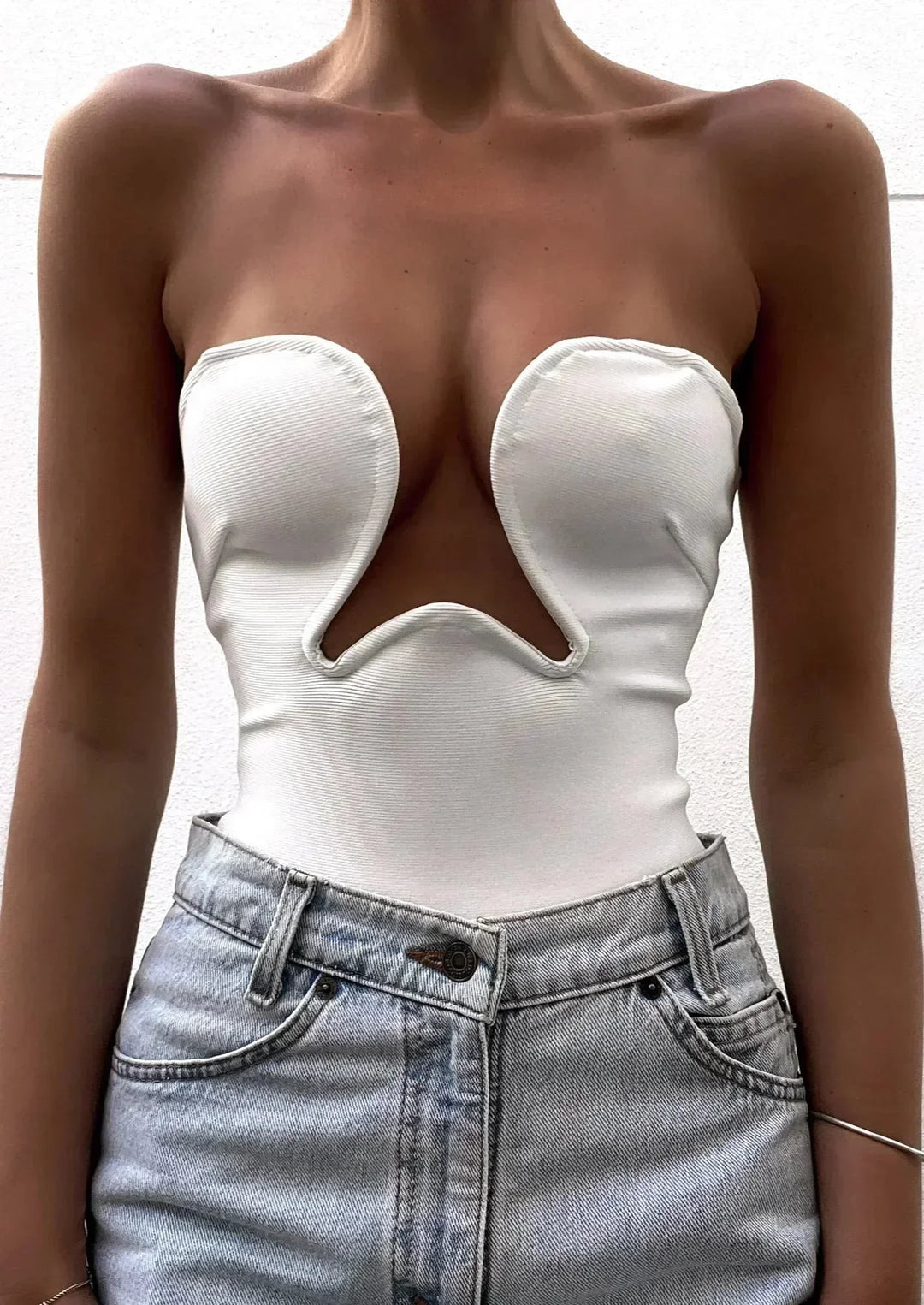 Corset sans bretelles femme à coupe ondulée