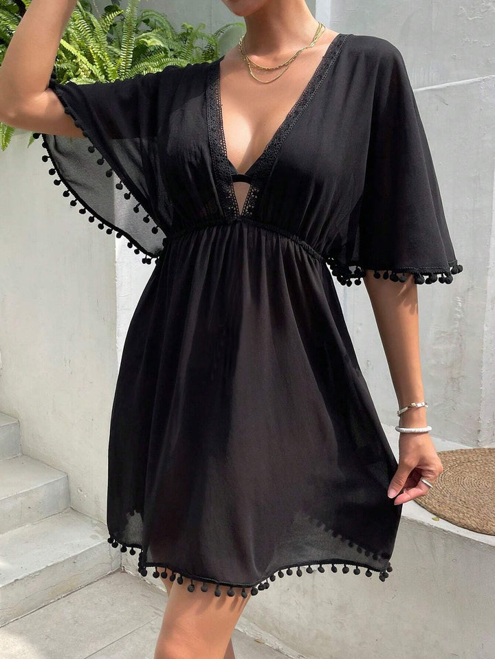 Robe Femme Style Plage avec Patchwork en Dentelle – Cache-Maillot à Col V et Taille Cintrée
