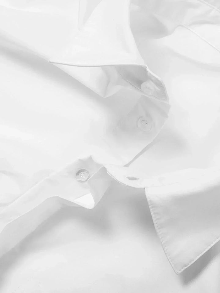 Chemise courte femme au design moderne avec boutons