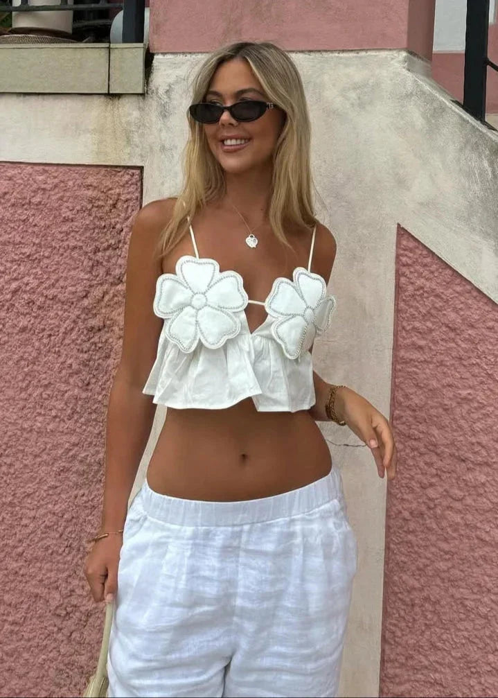 Top court femme avec applications florales et fines bretelles
