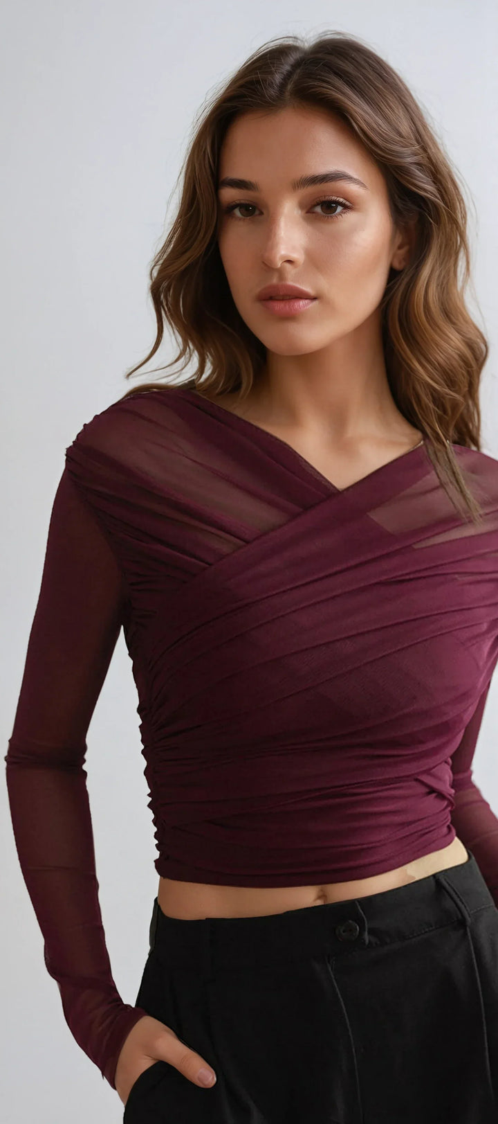 Top femme à manches longues avec effet plissé transparent