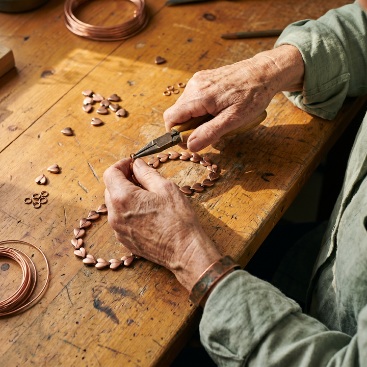 Collier en cuivre de Vera