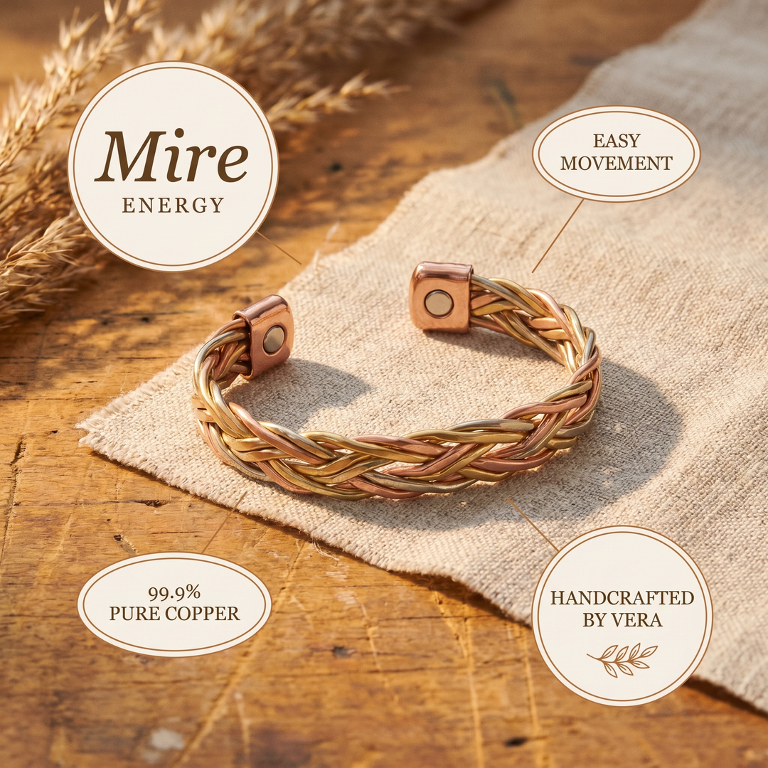 Bracelet en cuivre Mire de Vera" could be rewritten as "Bracelet en cuivre de la collection Mire de Vera.